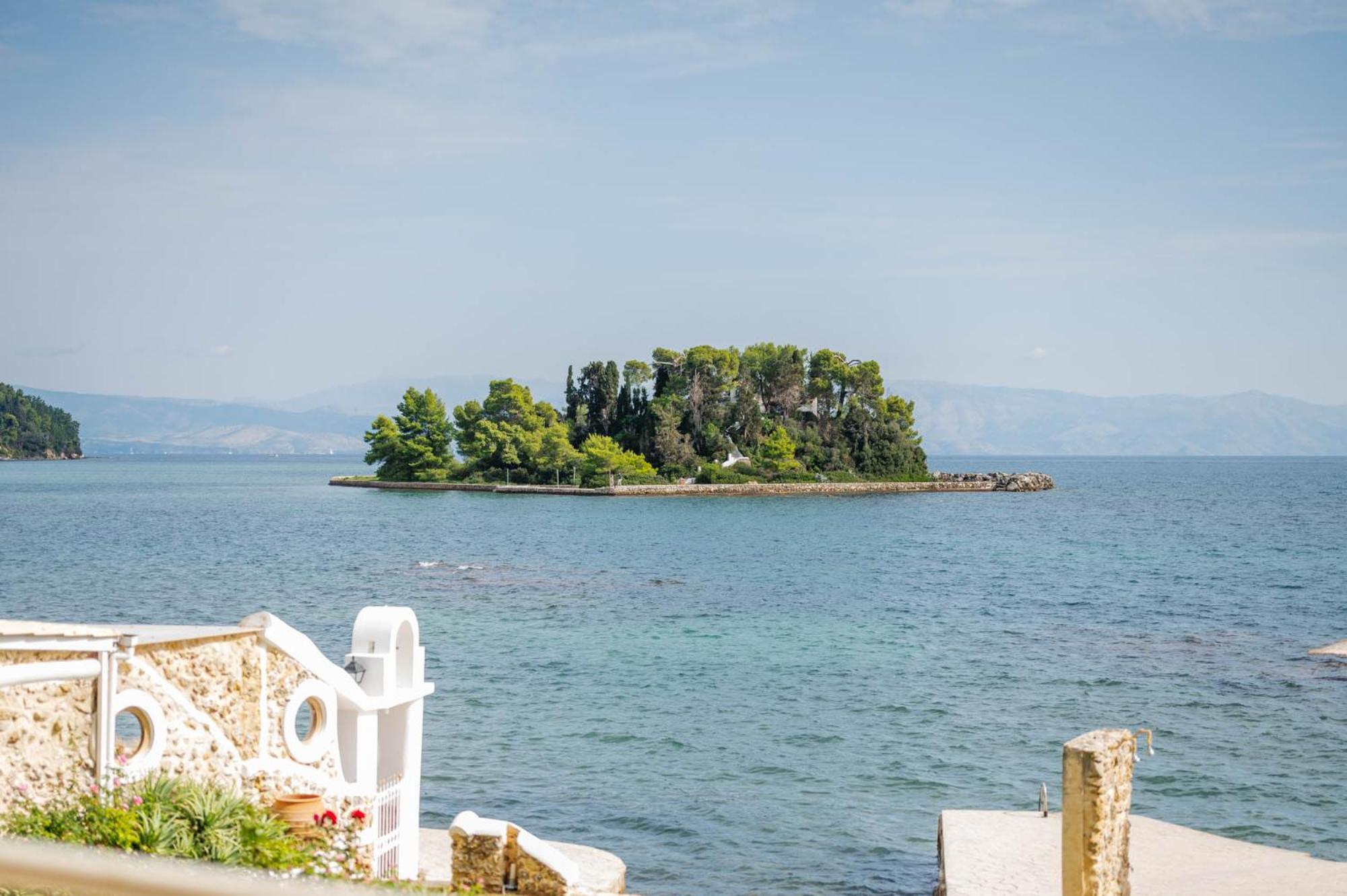 Pontikonisi & 3* Perama (Corfu)