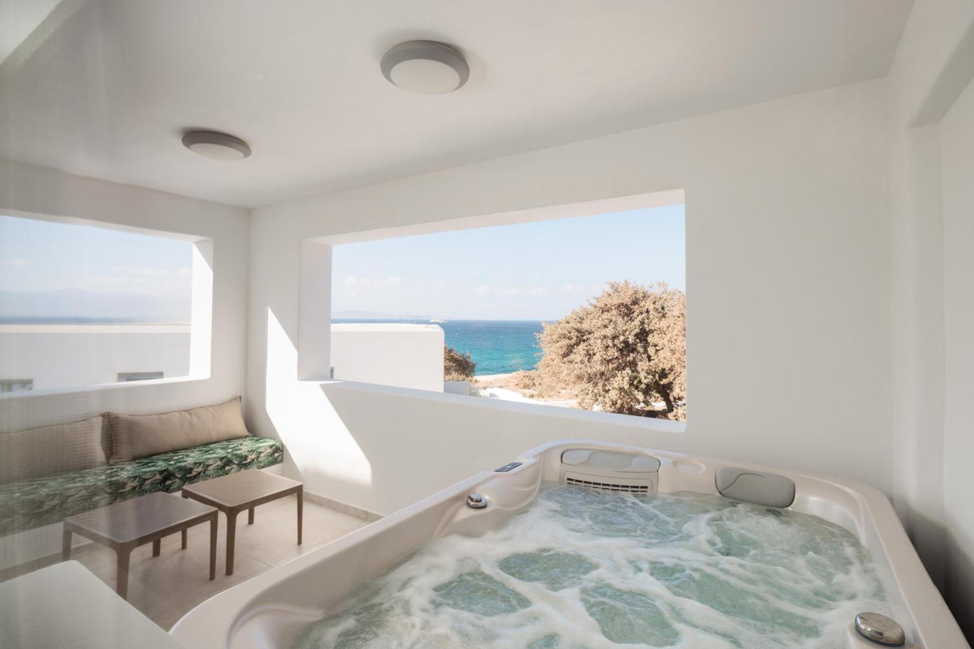 Seanfinity Beachfront Apartment