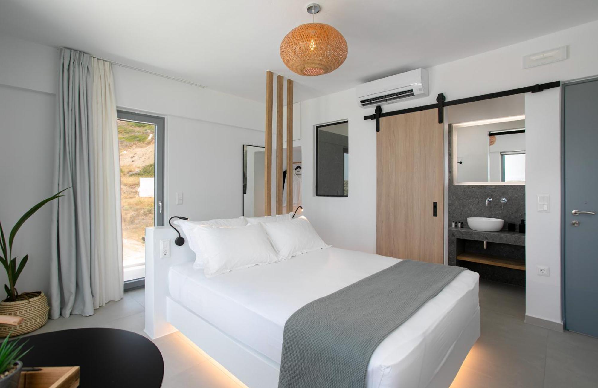 Seanfinity Beachfront Apartment *