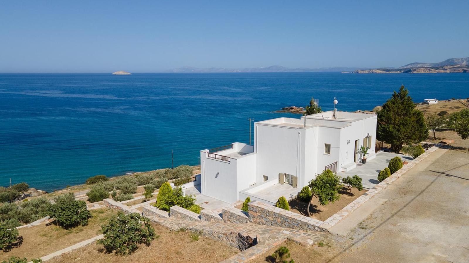 Evdokia - Luxury Olive Yard With Aegean View Country house Moutsouna