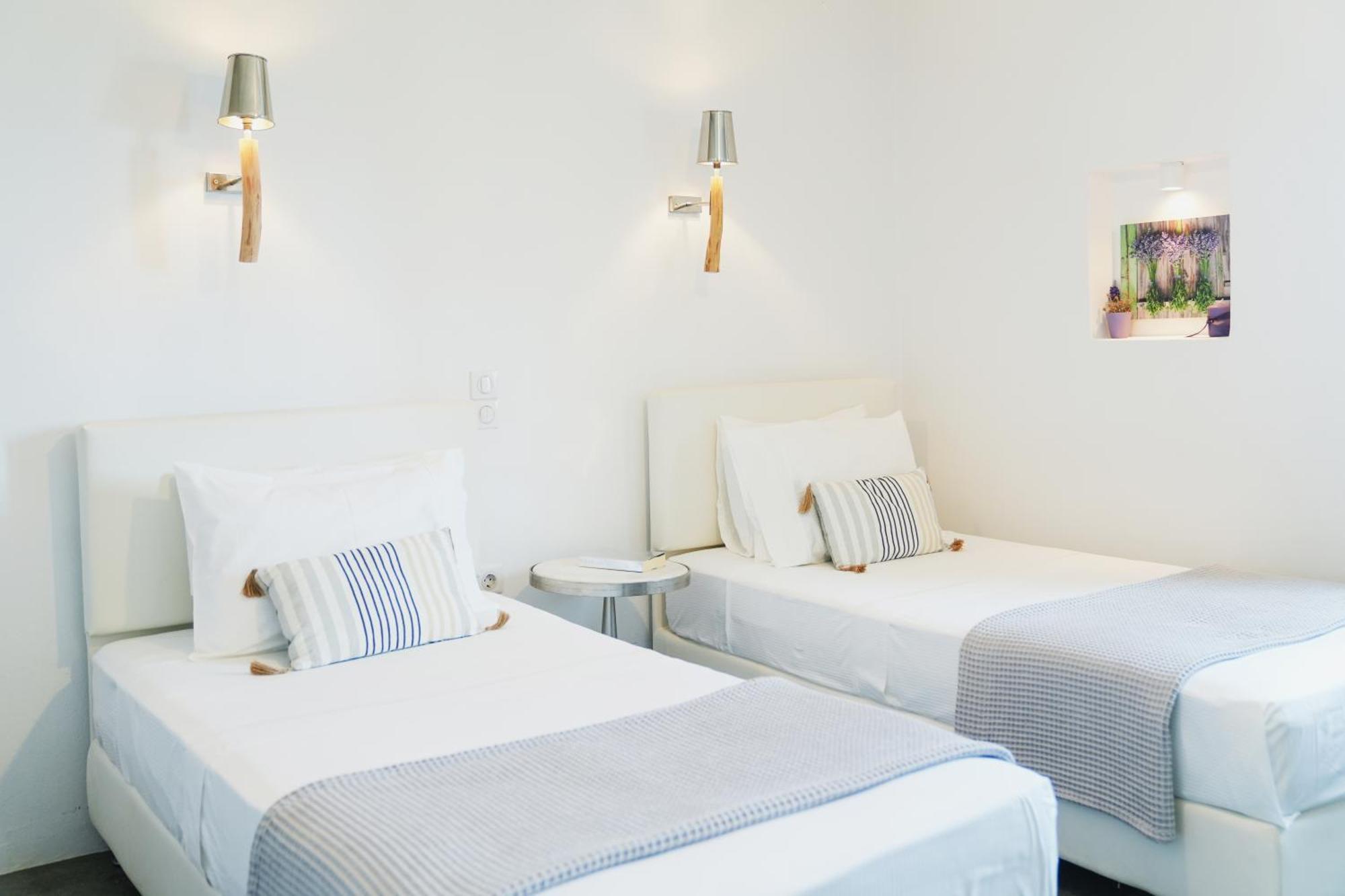 Arades Sifnos With Private Pool