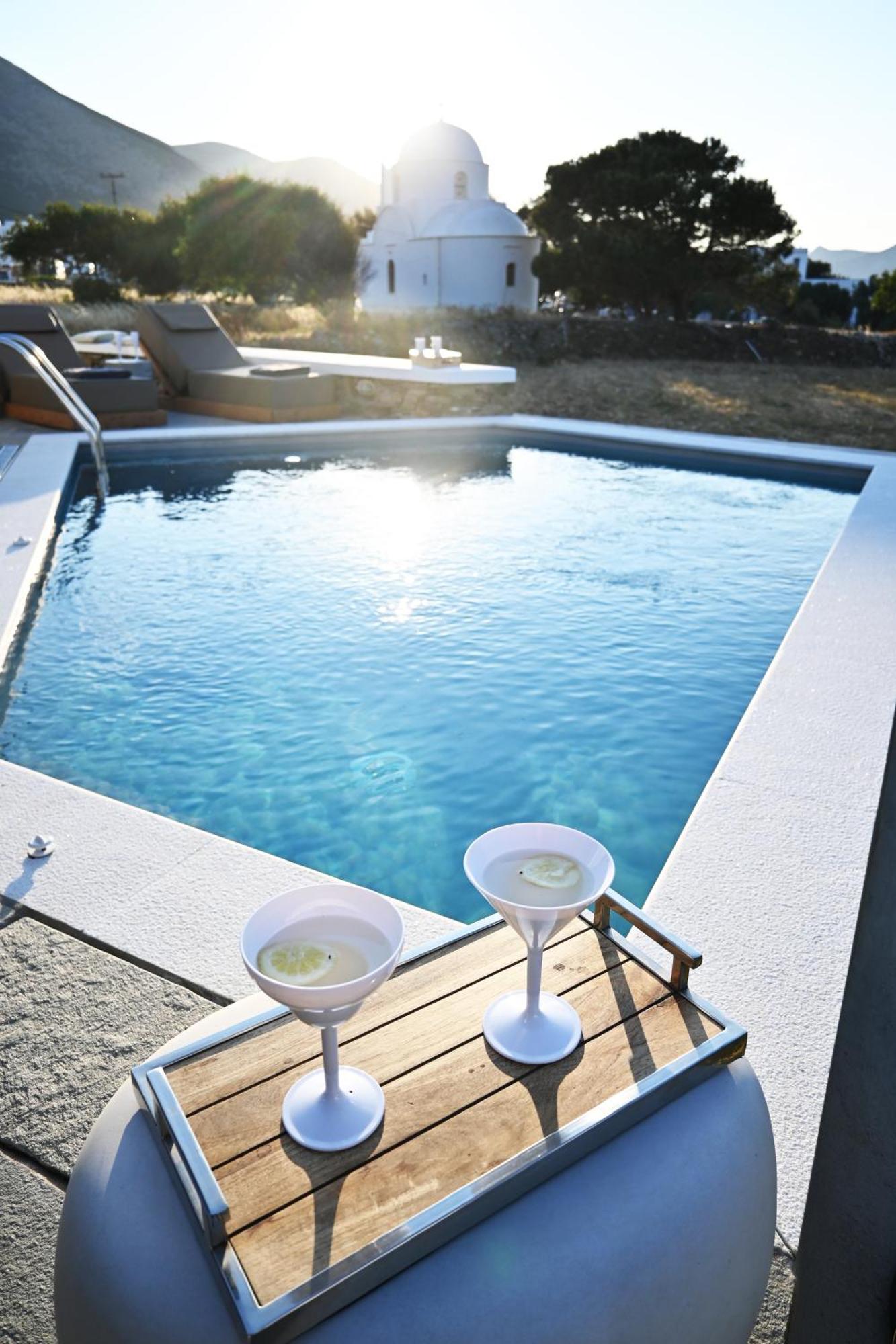 Arades Sifnos With Private Pool