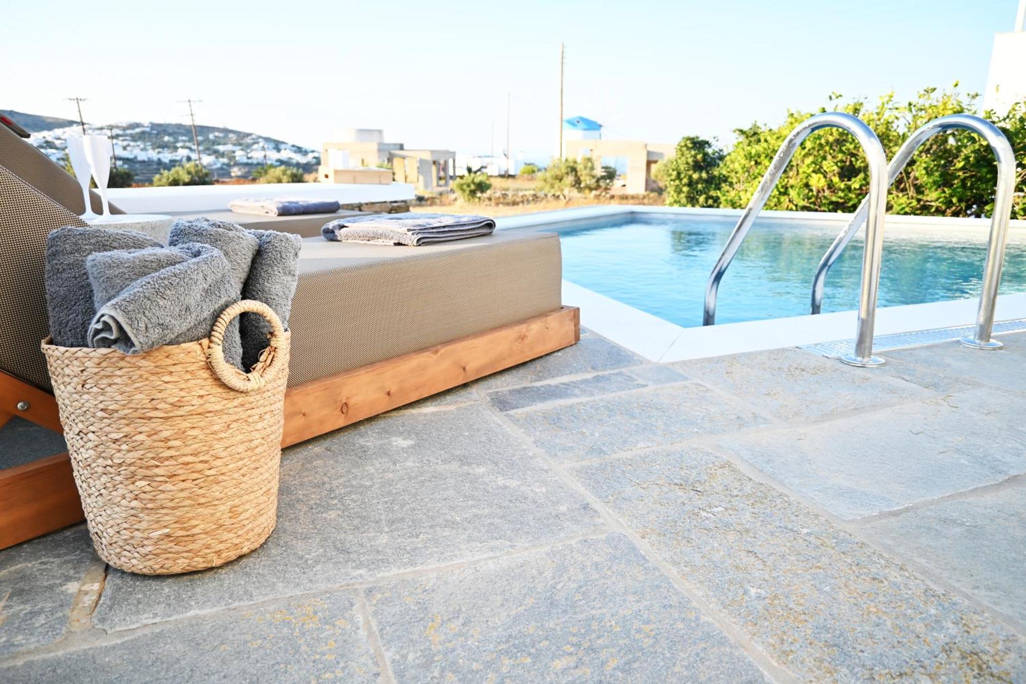 Arades Sifnos With Private Pool *