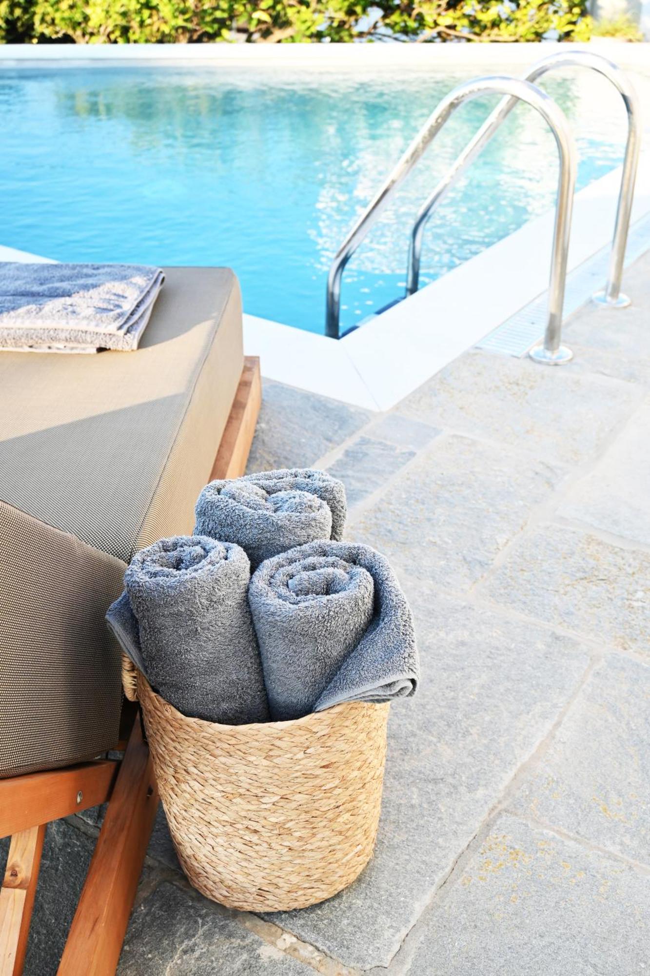 Arades Sifnos With Private Pool