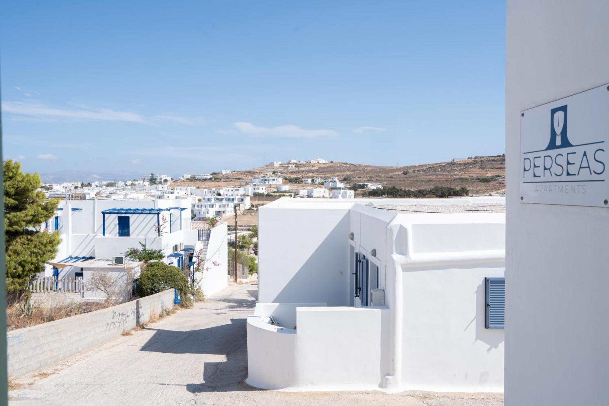 Perseas Aparthotel