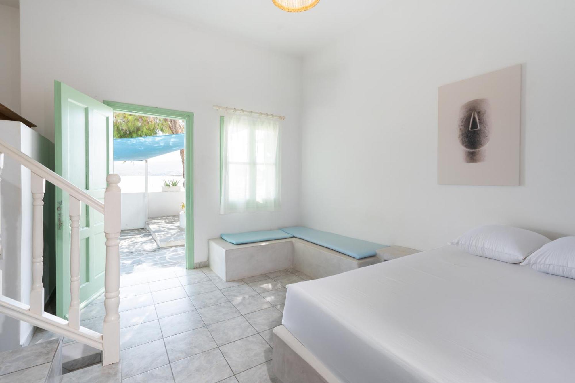 Perseas Aparthotel
