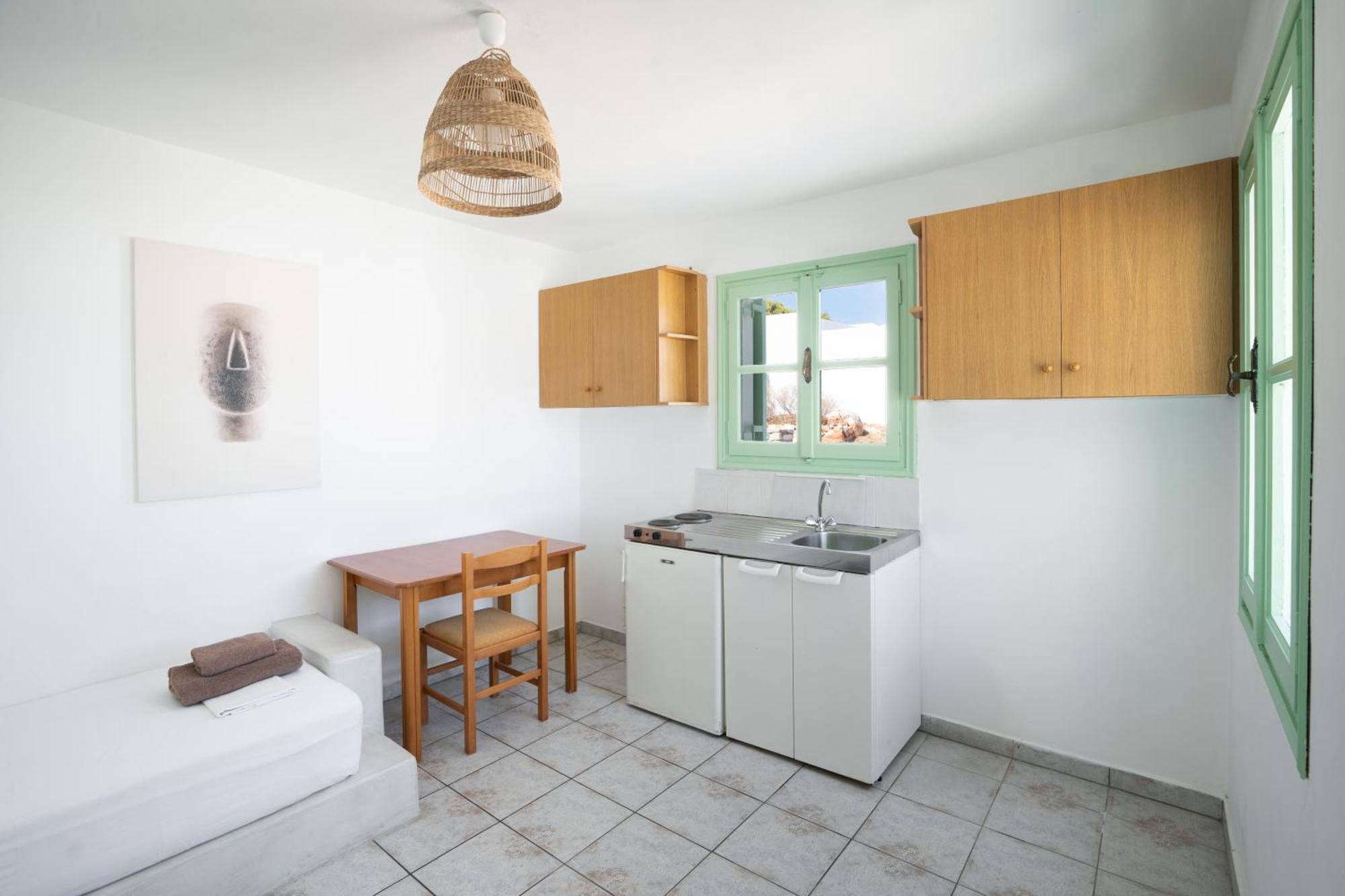 Perseas Naousa (Paros)