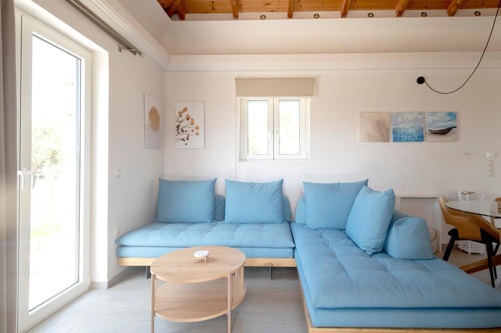 Alma Hills Gialova