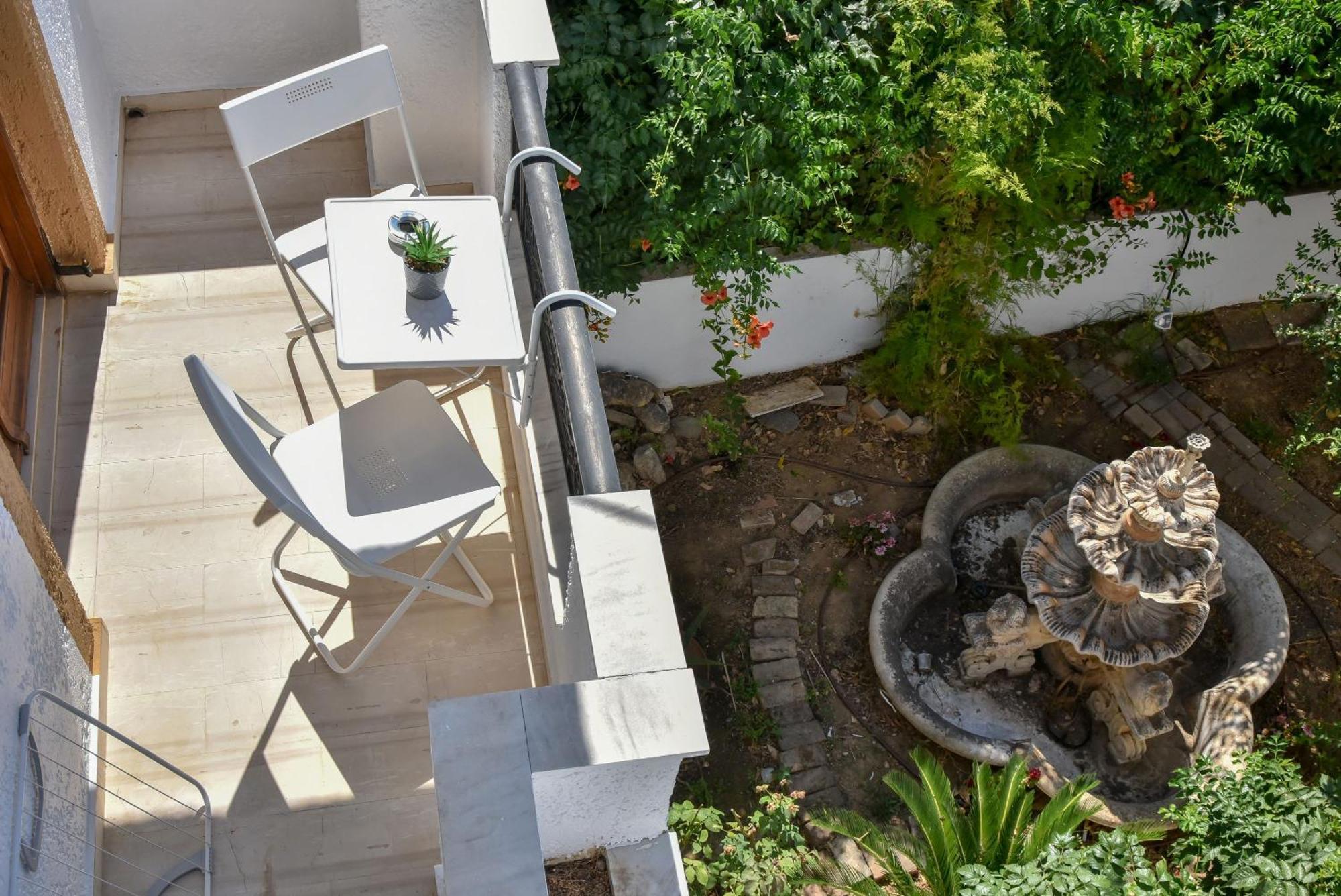 Eva & Apartment Agia Pelagia (Crete)