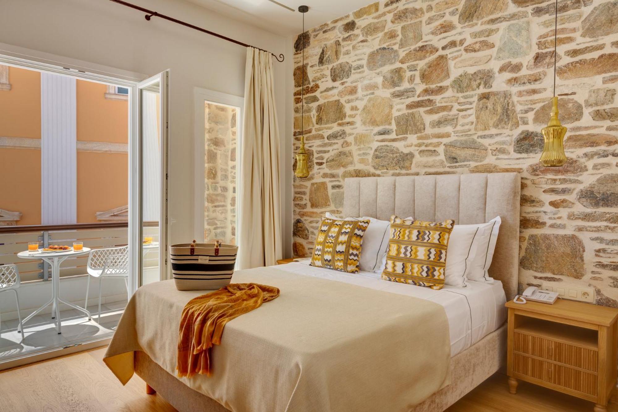 The Nestorian House Apartment *