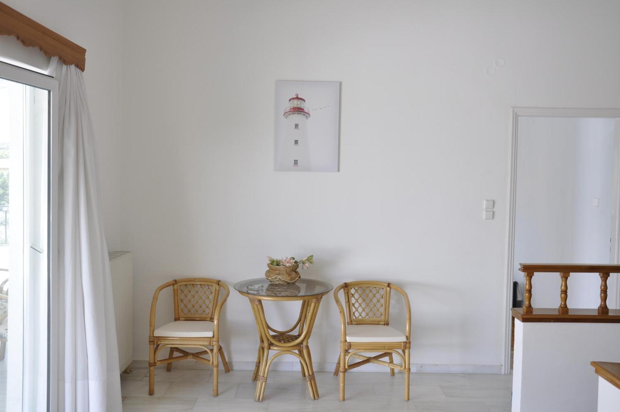 Elli Villa *