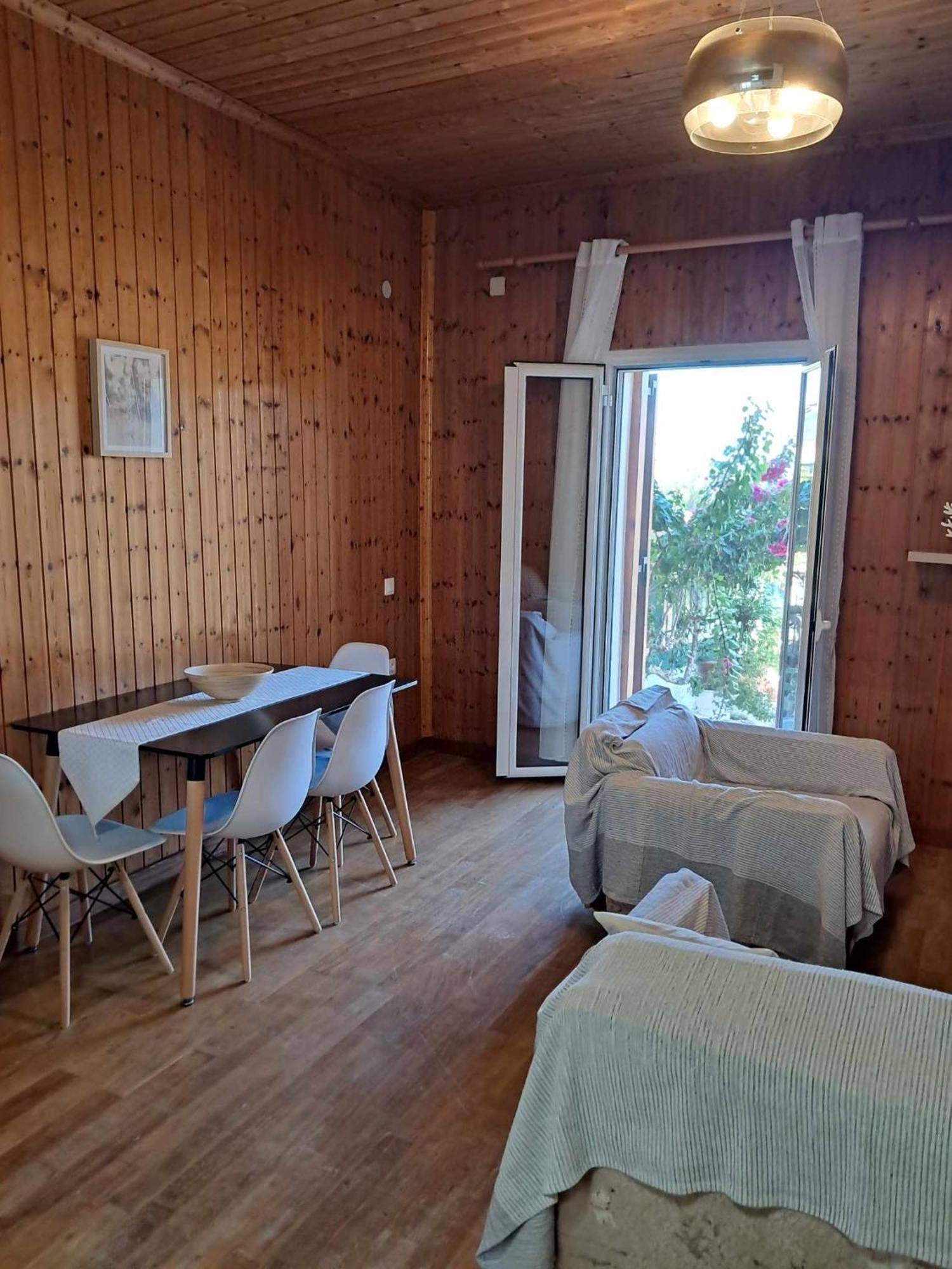 Apartment Kostas House Kouspades