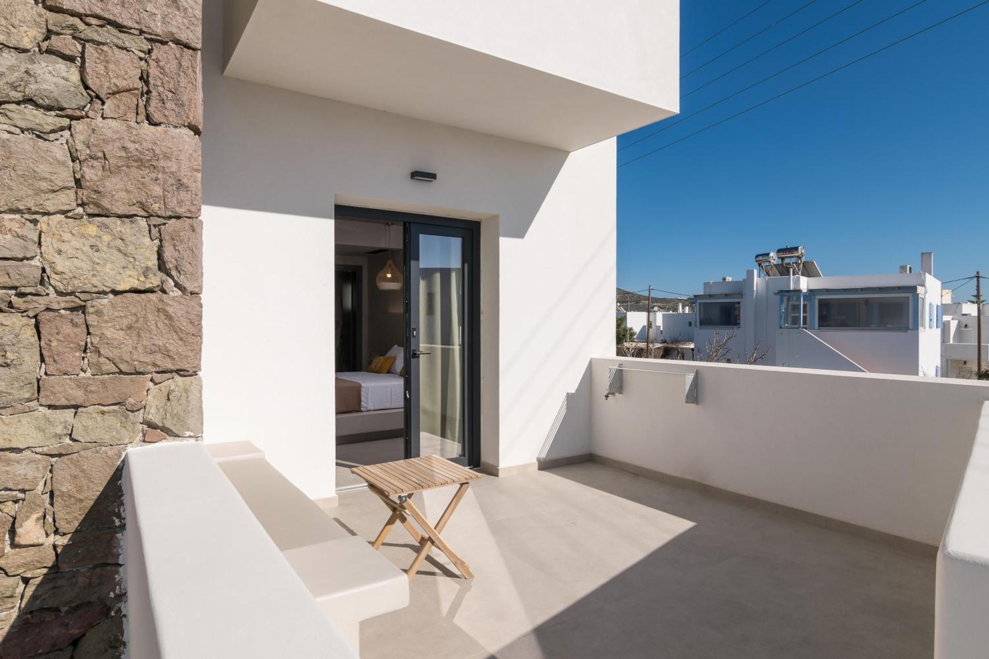 Afroessa Milos Hotel *