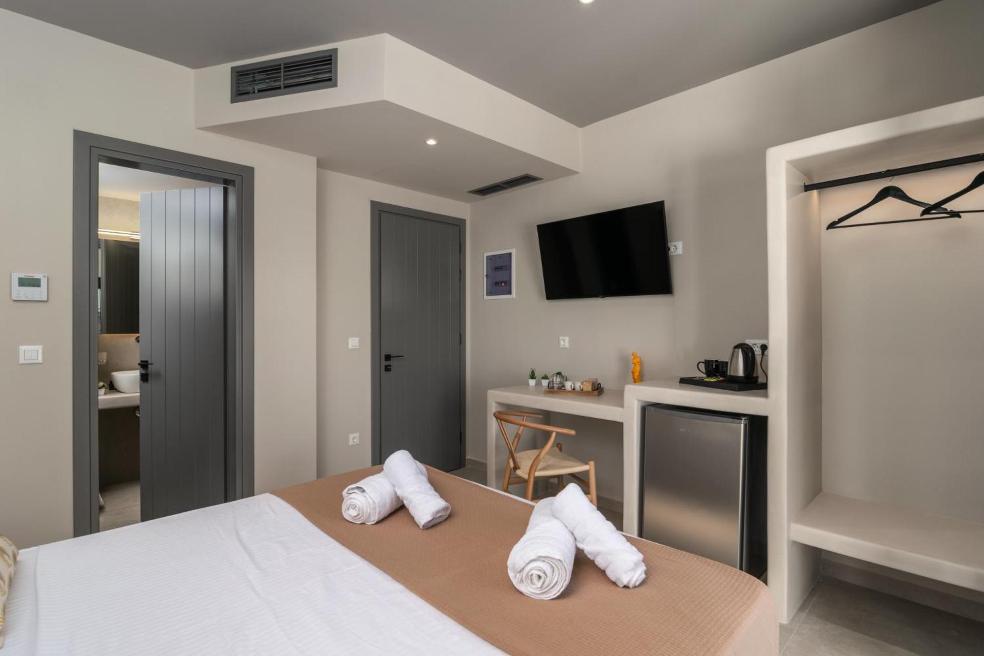 Hotel Afroessa Milos *