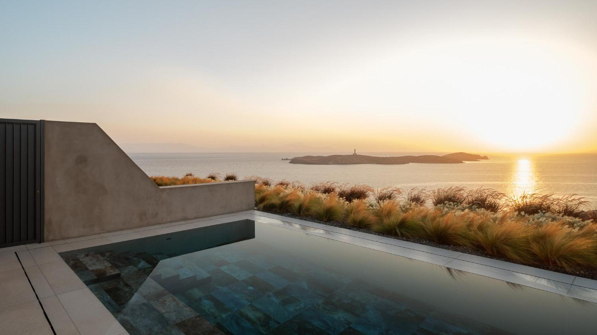 Syros Soul Private Pool Apartment Ermoupoli