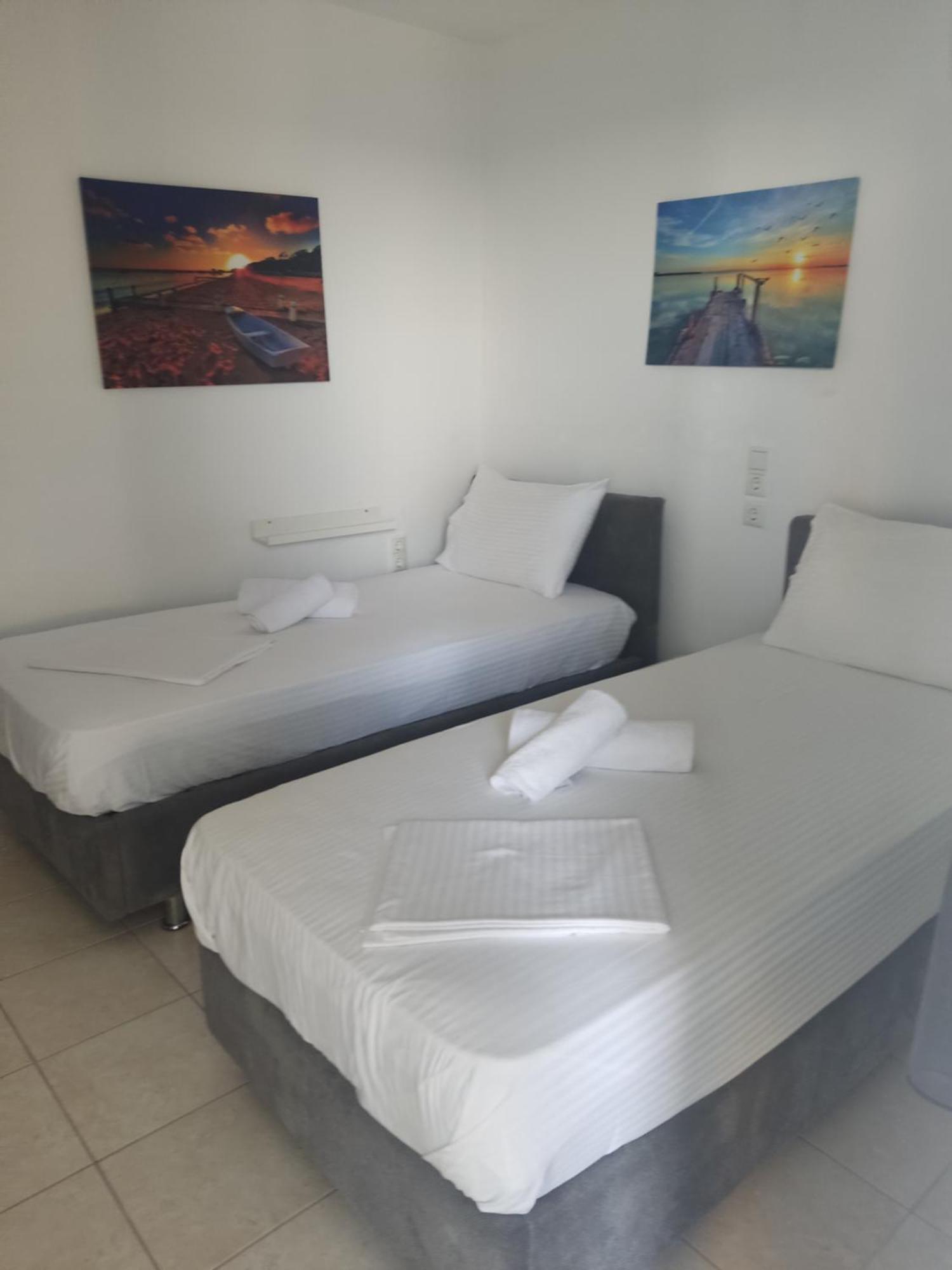 Guest house Akrotiri Nea Mesagkala
