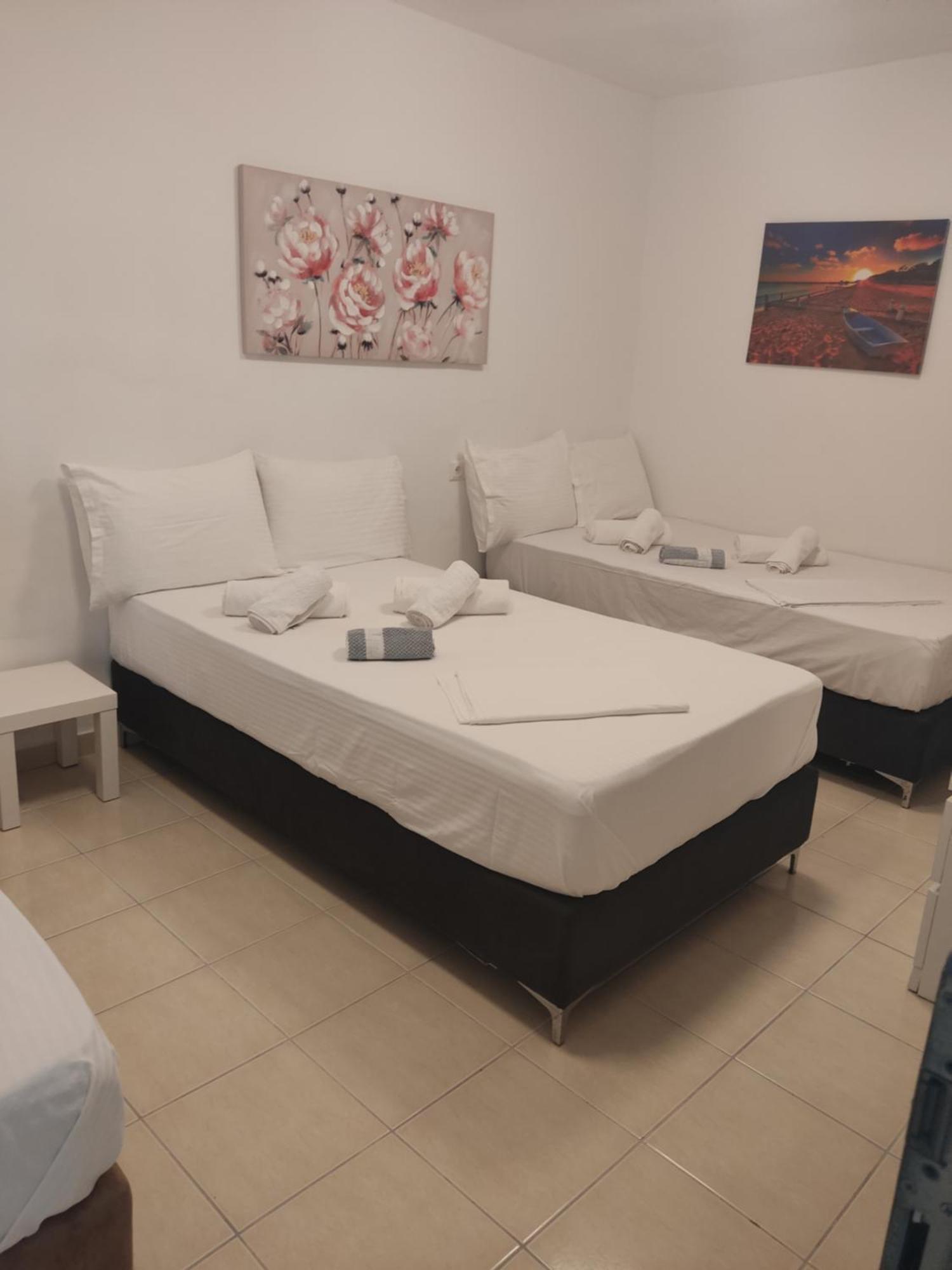 Guest house Akrotiri Nea Mesagkala