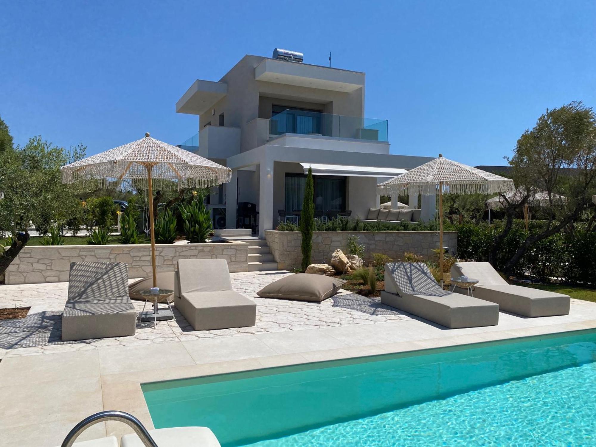 Elia Mare Luxury