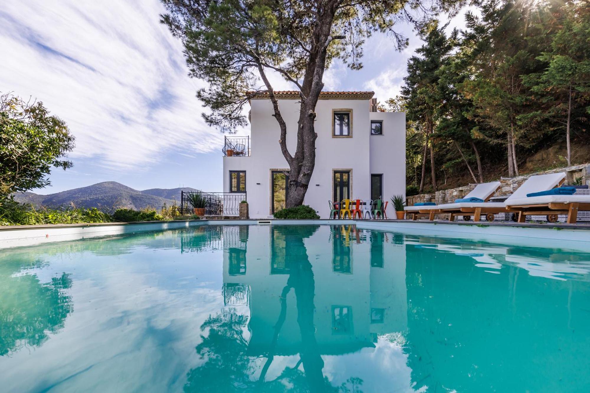 Elissaios-brand New Renovated Pool Villa *