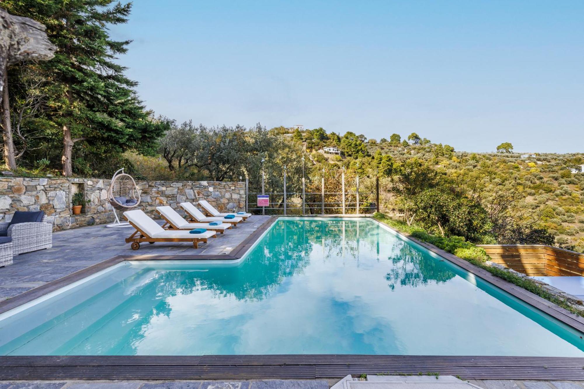 Elissaios-brand New Renovated Pool