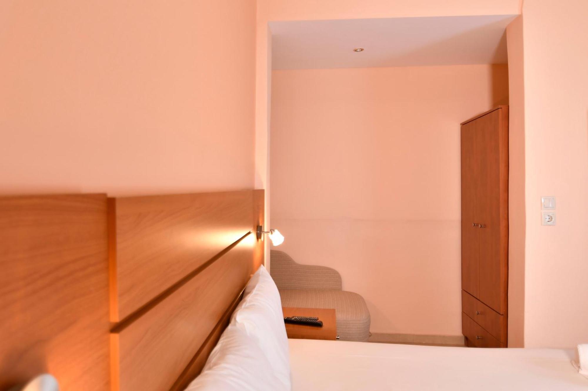 Aparthotel Aggelos *