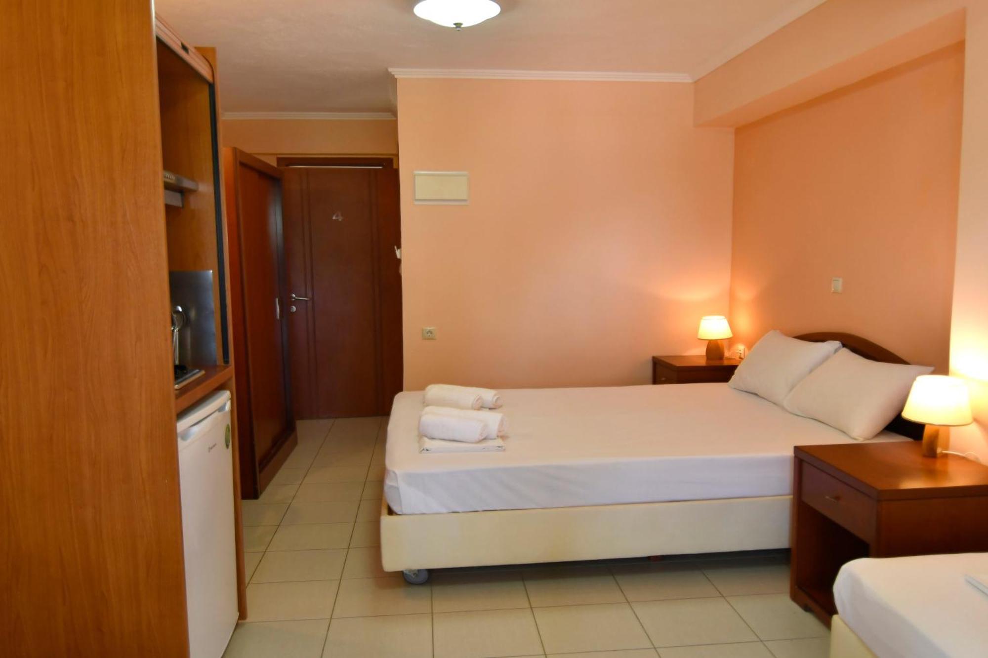Aggelos Aparthotel *