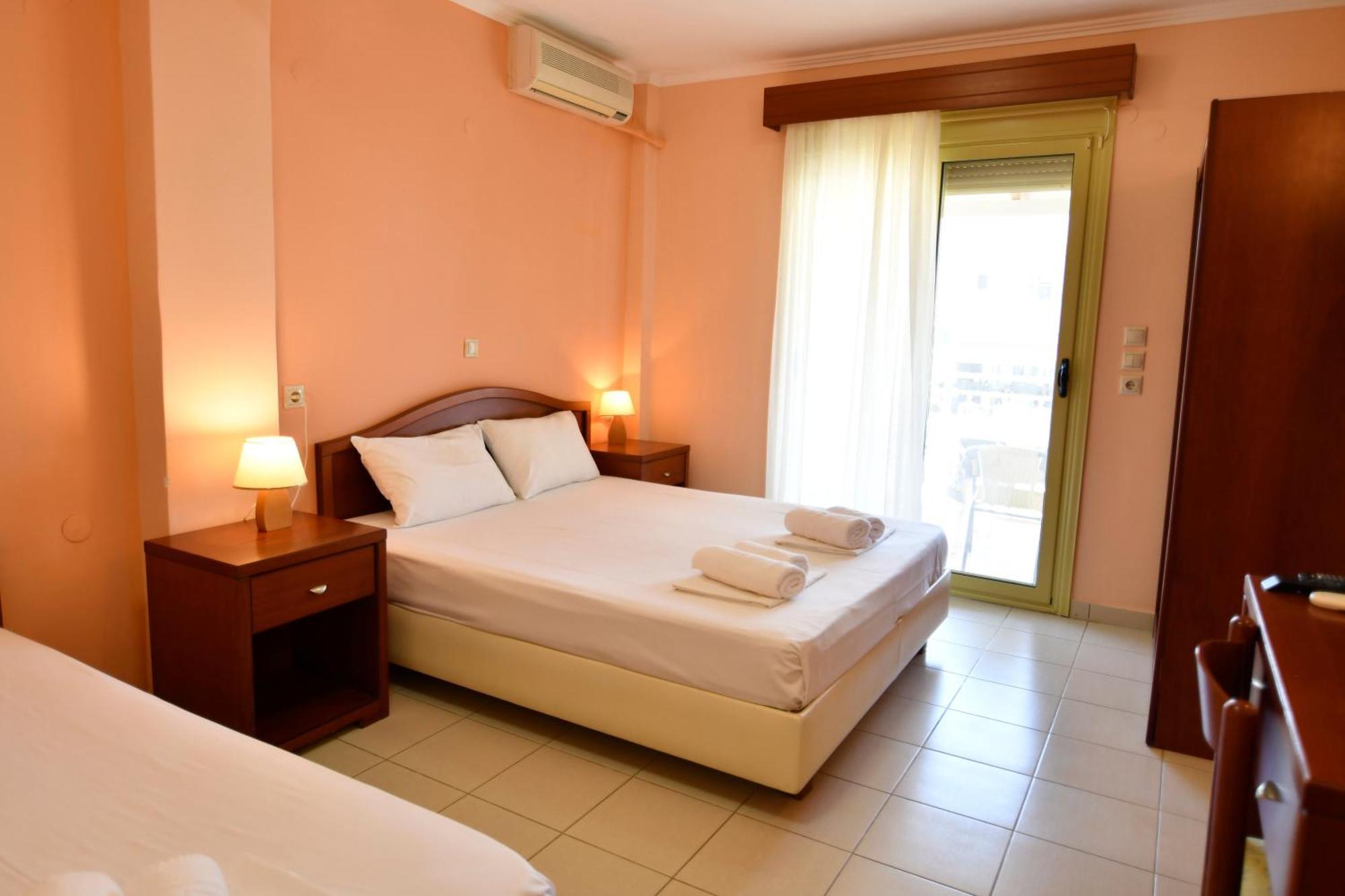 Aggelos Aparthotel *