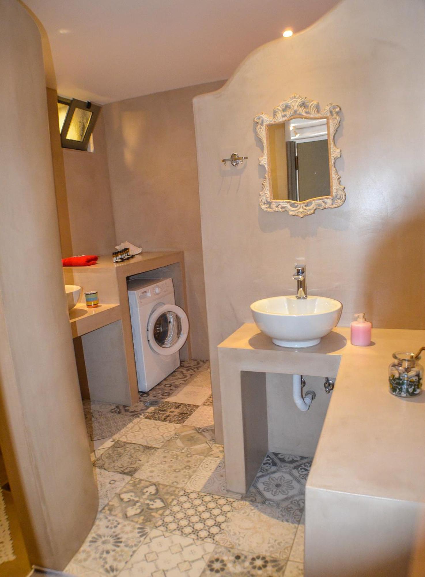 Alexena Apartment Agia Galini (Crete)