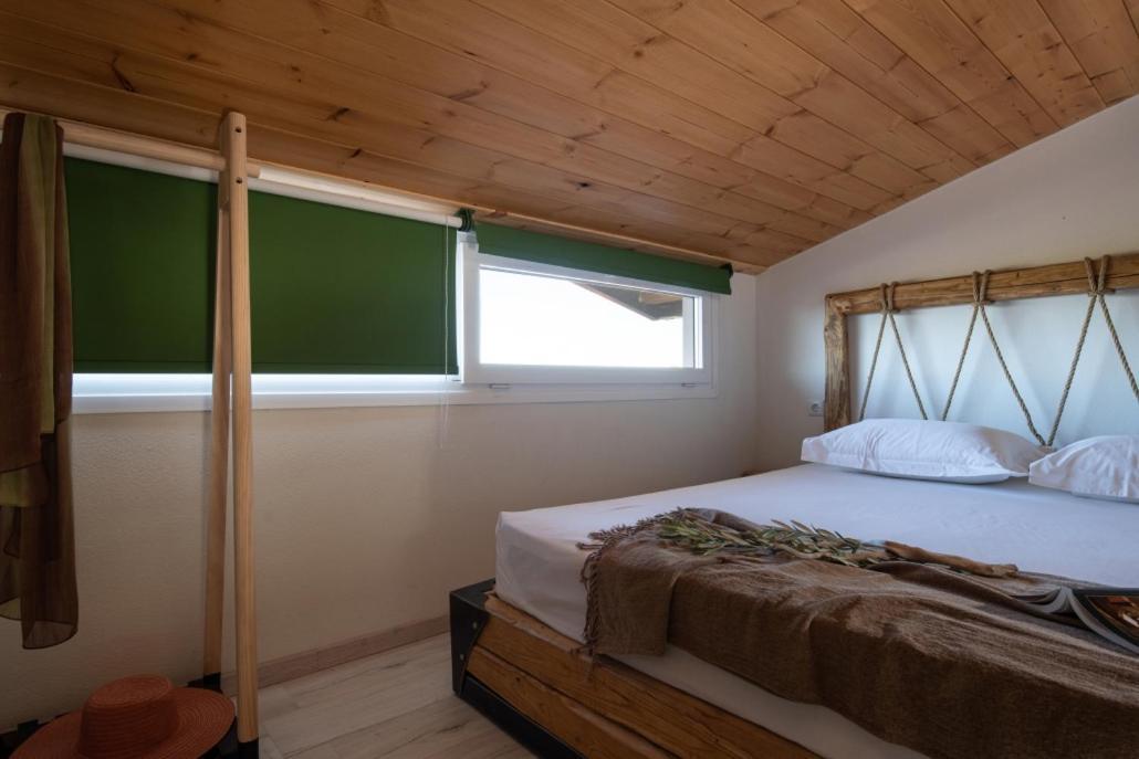 Simon King Apartment Vourvourou