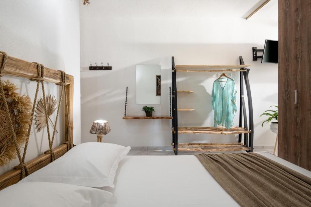 Simon King Apartment Vourvourou