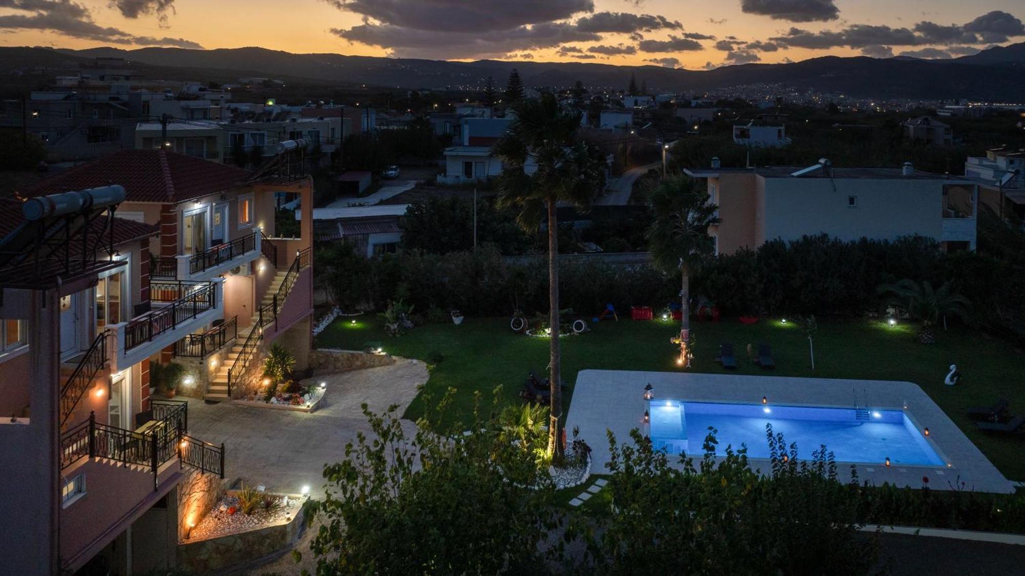 Socrate's Apartment's With Share Pool Apartment *