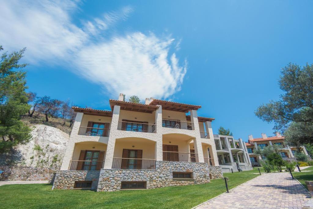 Kaminos Evia Hotel