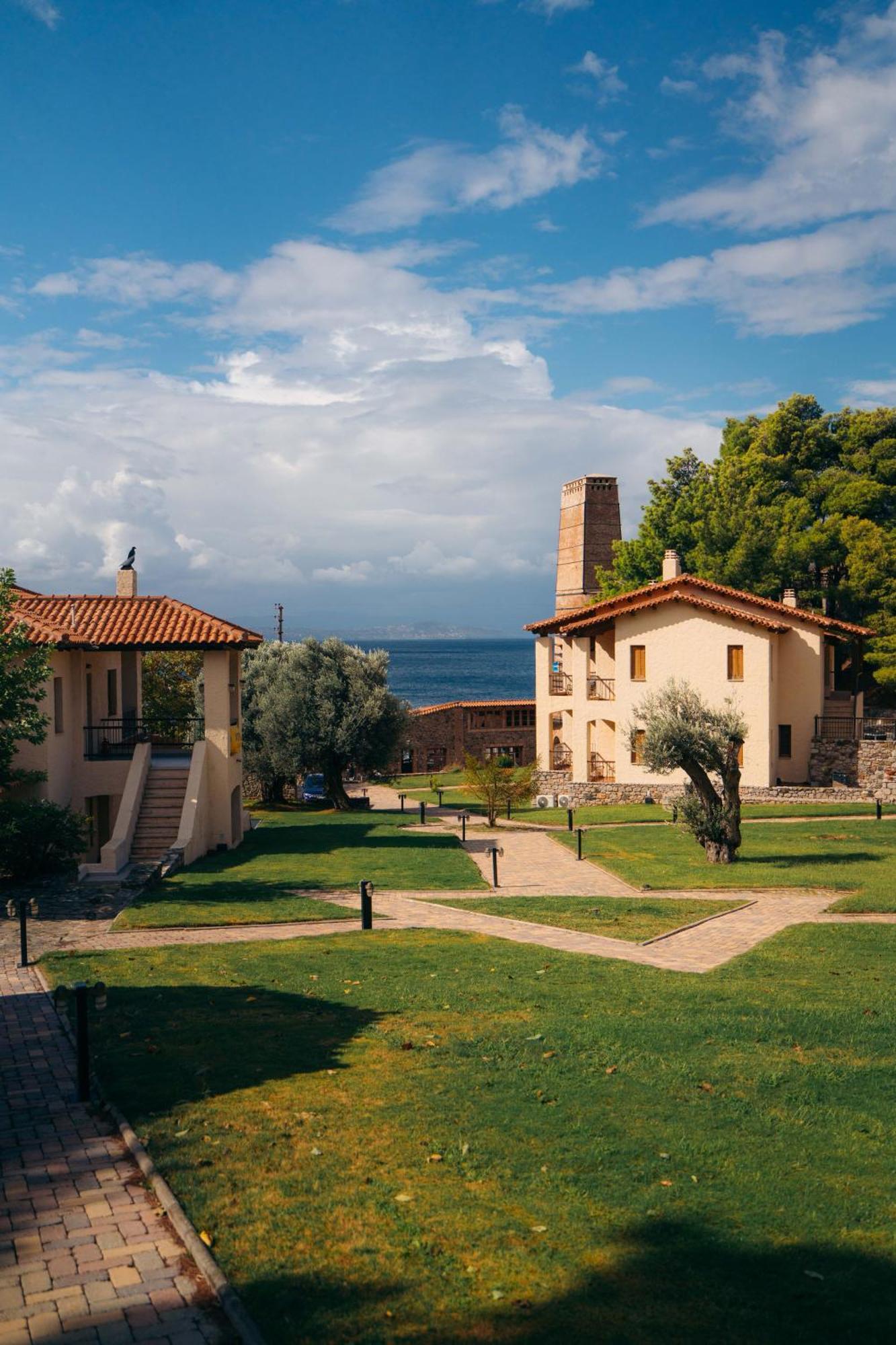 Hotel Kaminos Evia