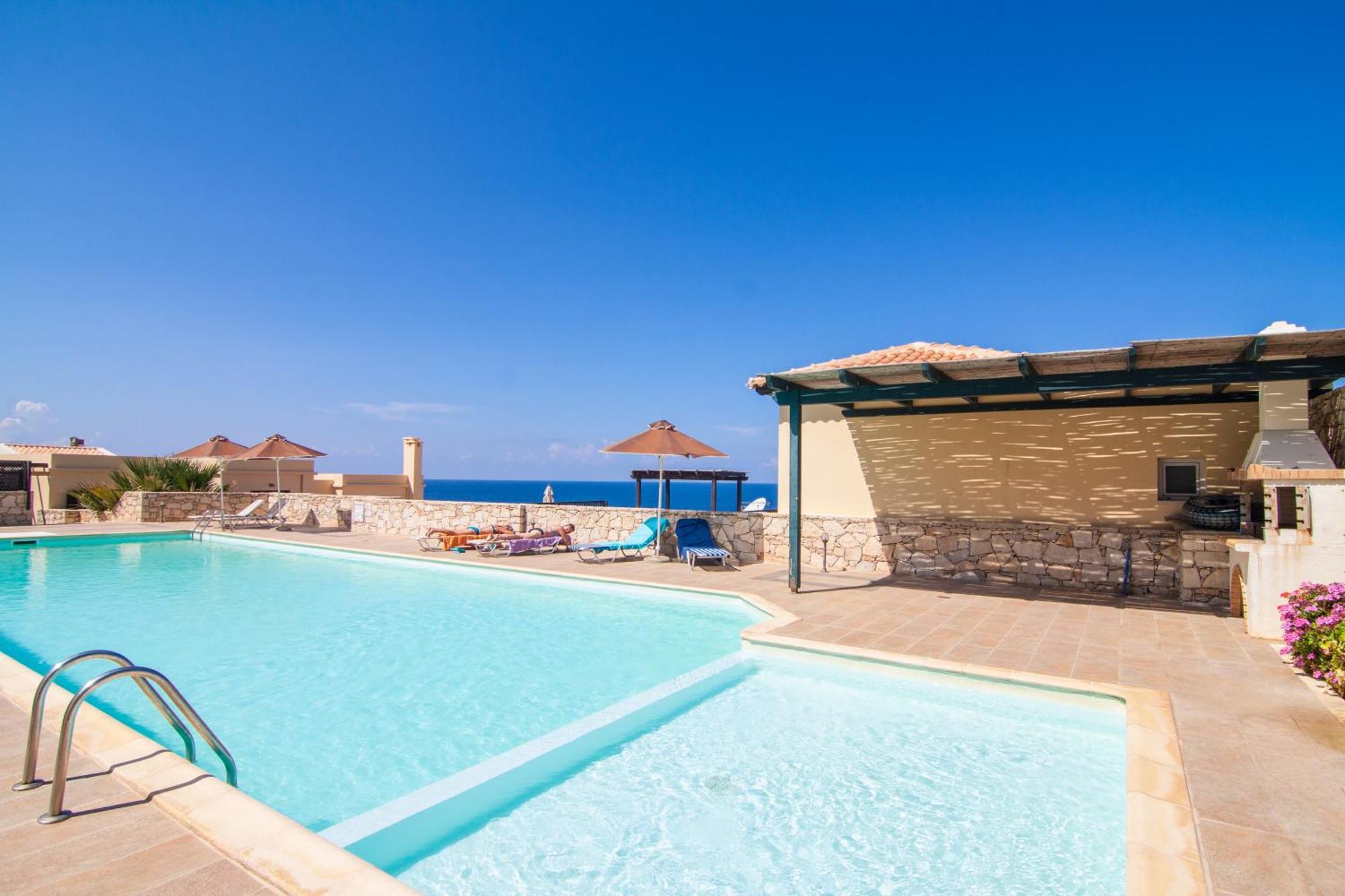Apartment Lovely Seaside Apartments, Walking Distance To The & Amenities! *