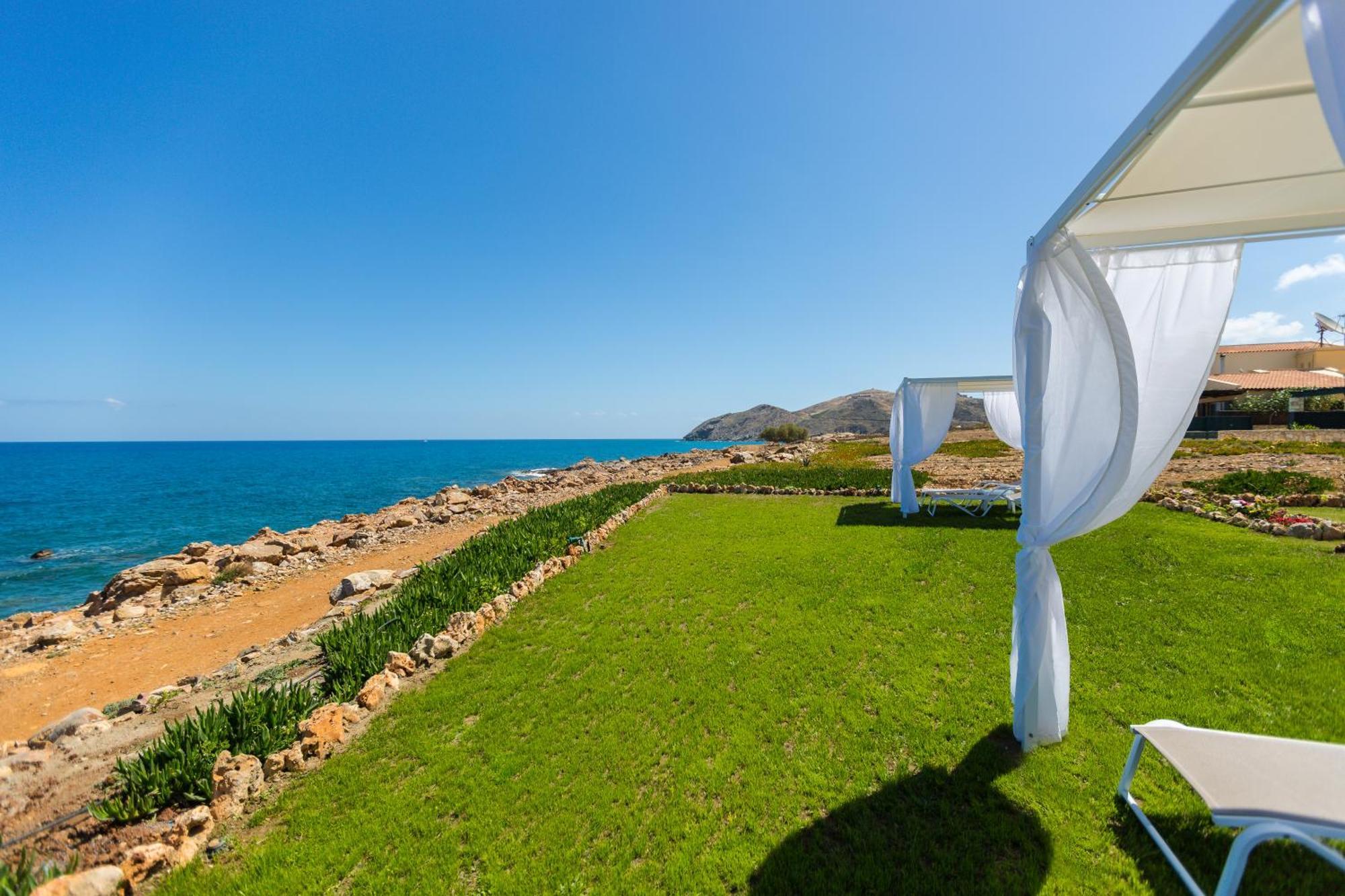 Apartment Lovely Seaside Apartments, Walking Distance To The & Amenities! Panormos (Crete)