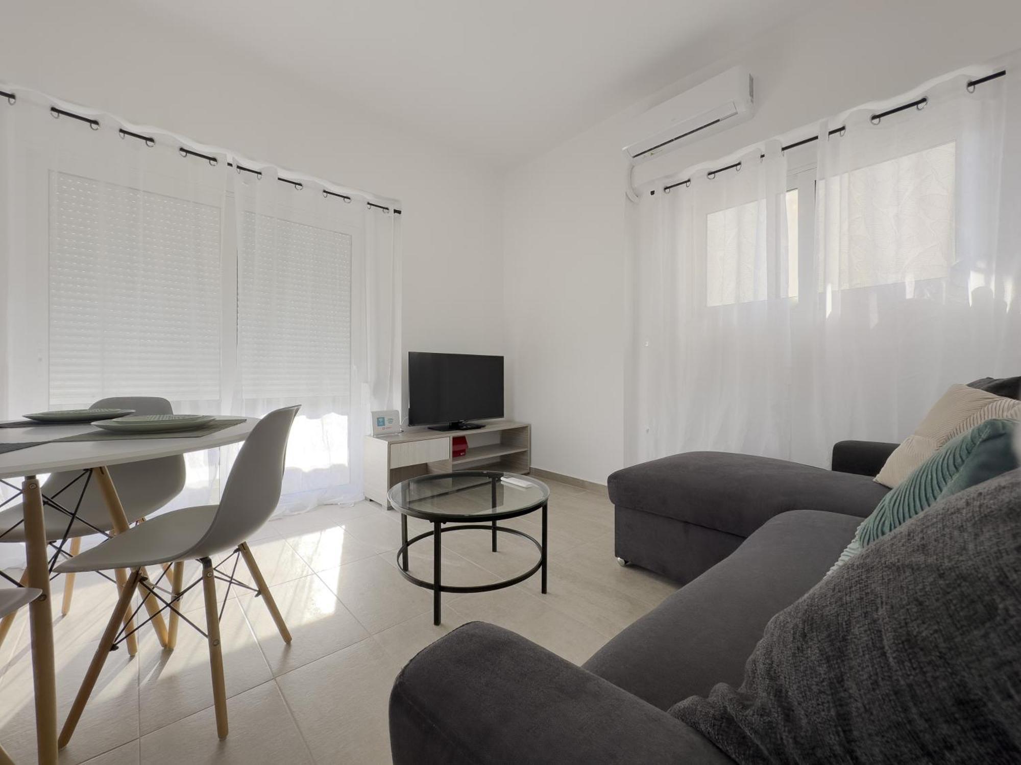 Apartment Tompazi Modern With Amazing View In Alimos *