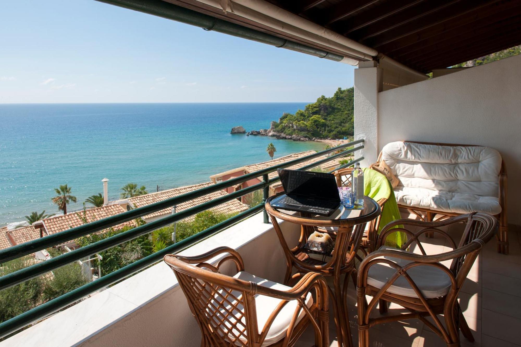 Sea View *