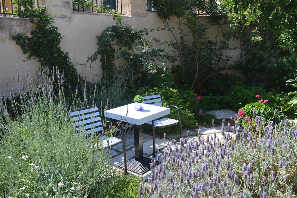Antouanetta Apartment Ermoupoli
