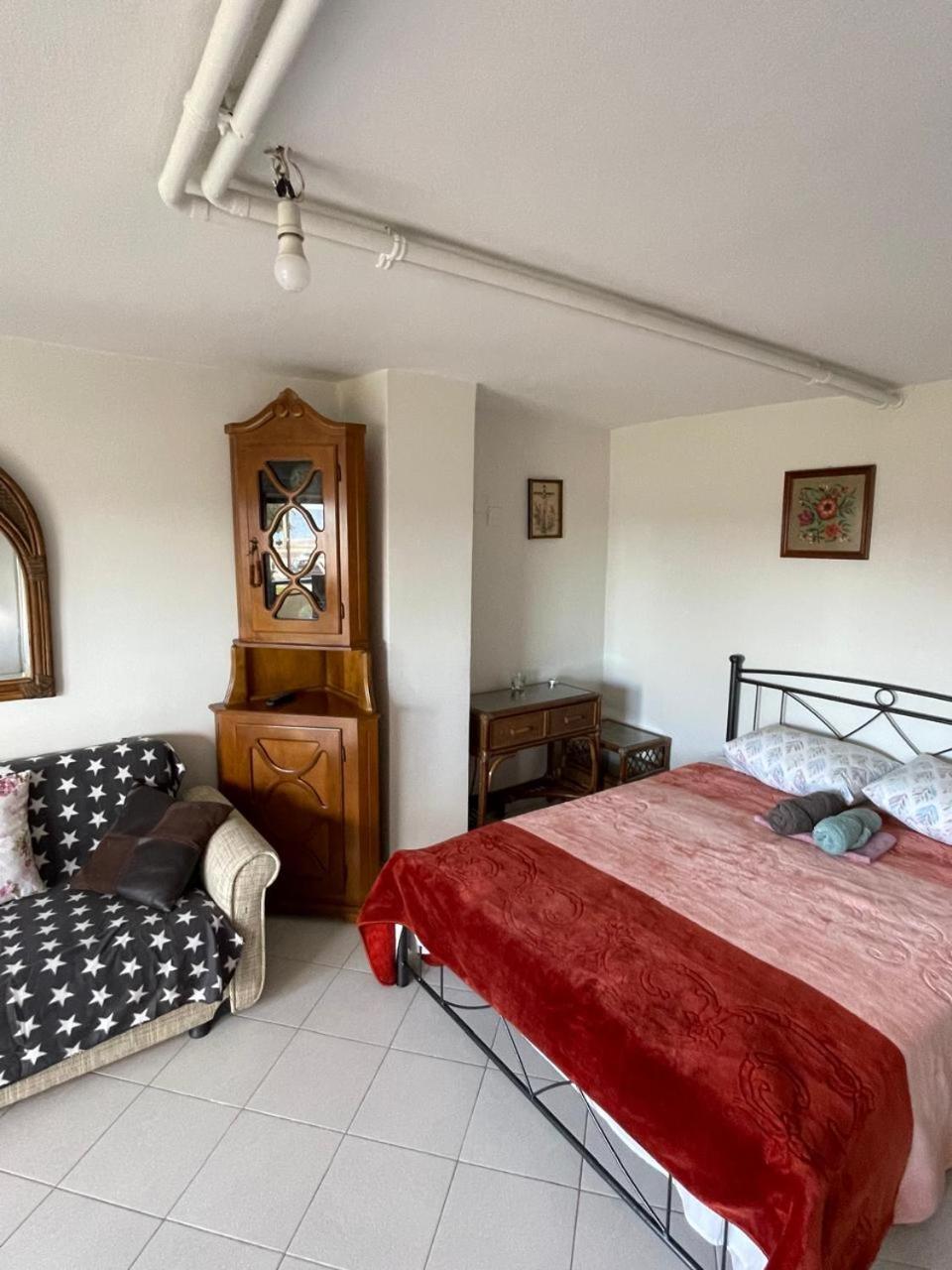 Sea Breeze Apartment *