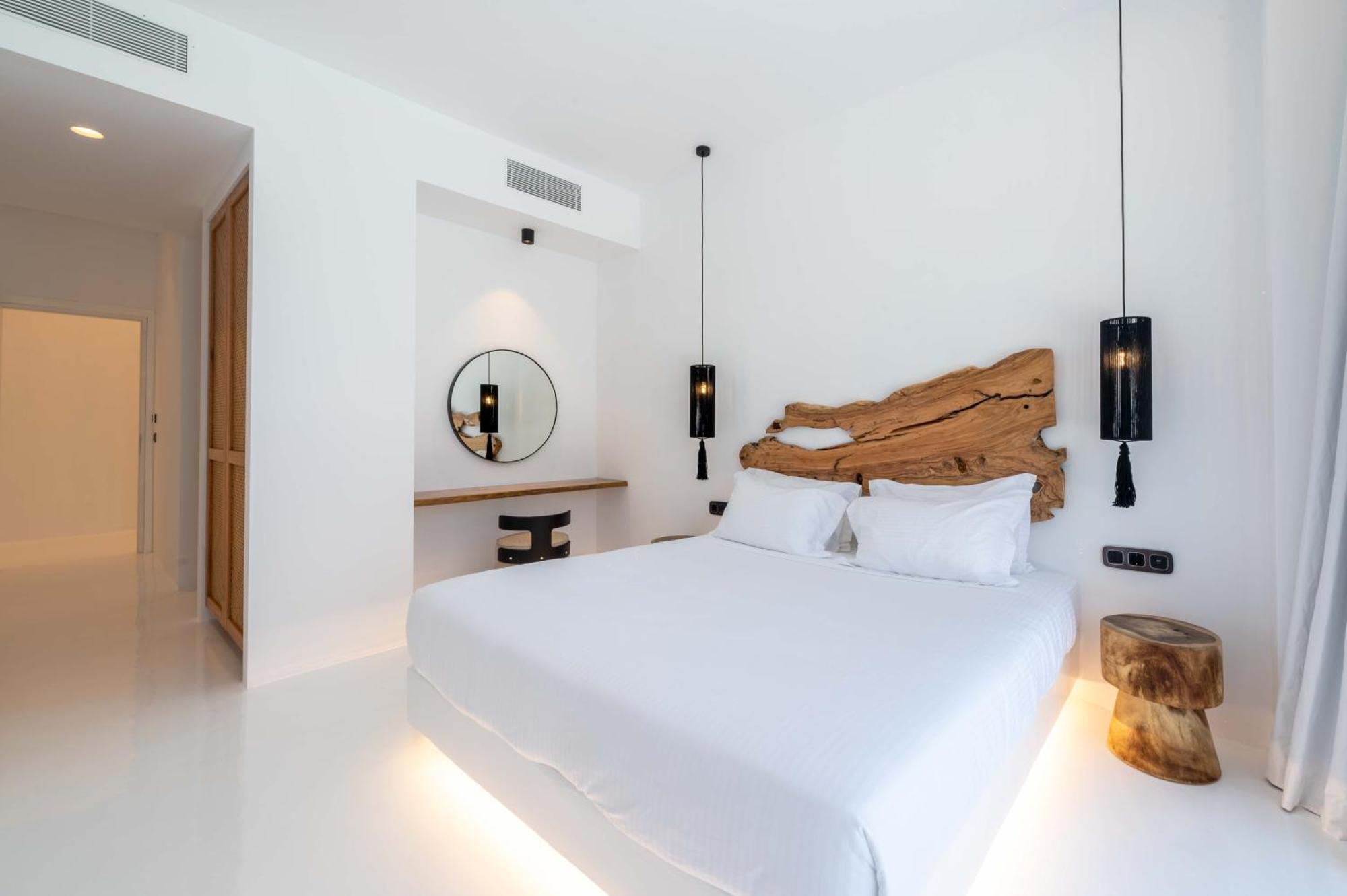Aora Ftelia Mykonos Villa
