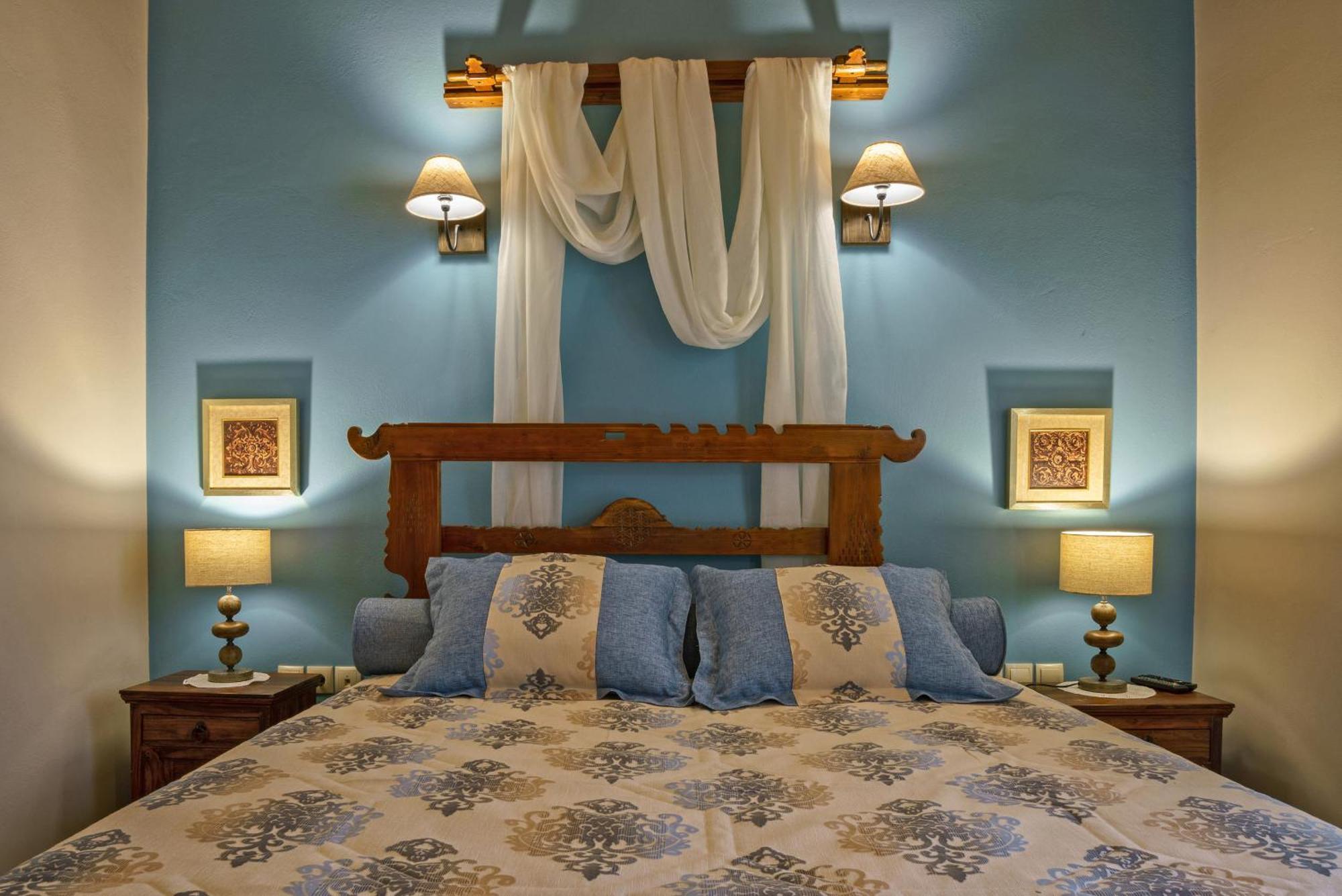 A Stonebuilt Fortress With Breathtaking Seaviews! Villa Asterion