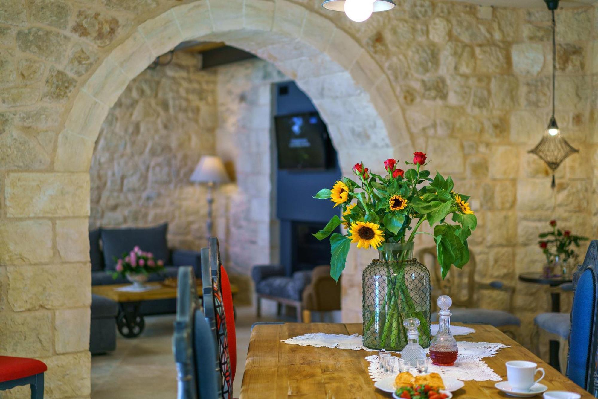 A Stonebuilt Fortress With Breathtaking Seaviews! Villa Asterion