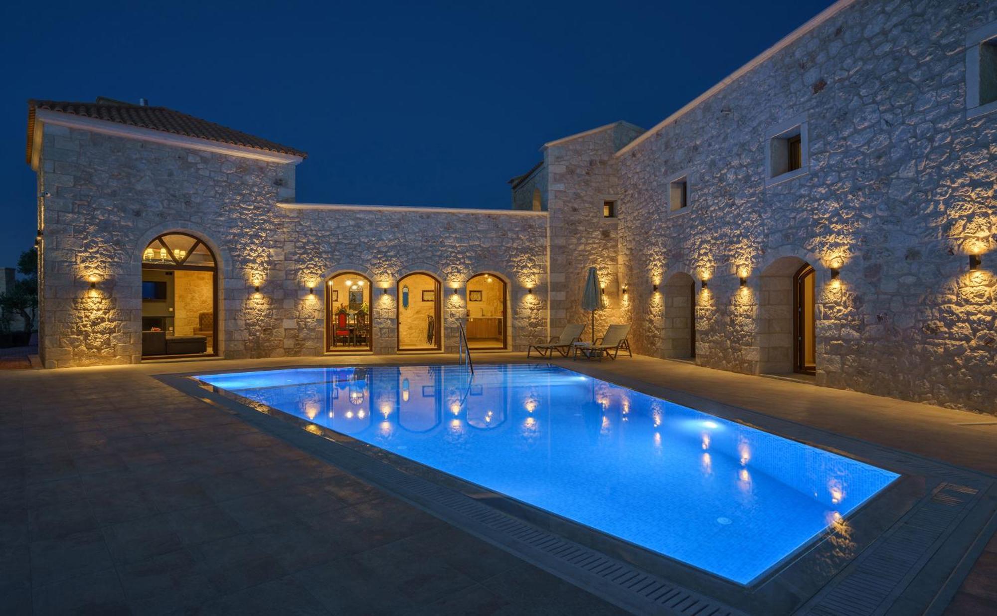A Stonebuilt Fortress With Breathtaking Seaviews! Asterion