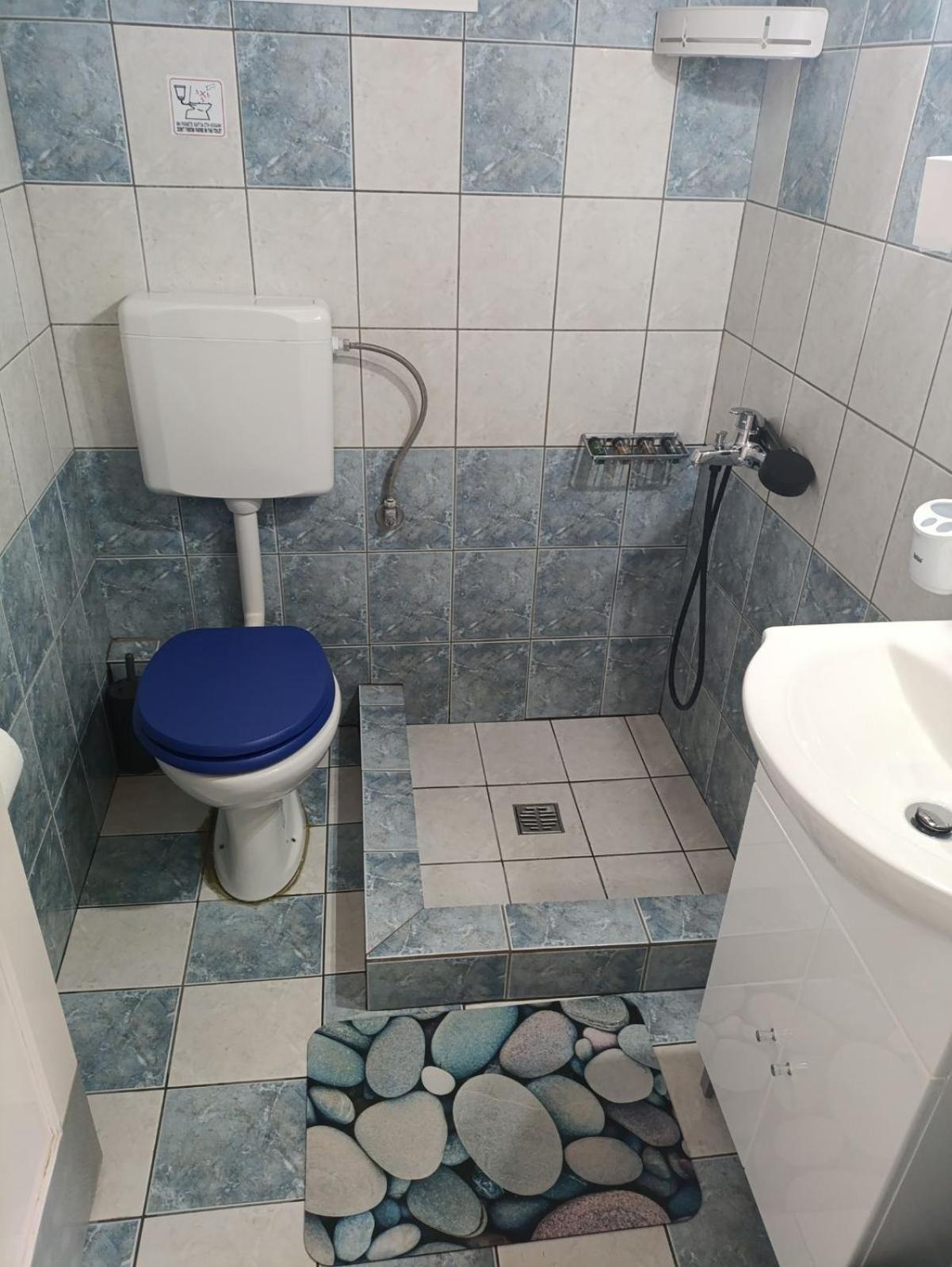Guest house La Casa D' Irene (adults Only) 2*