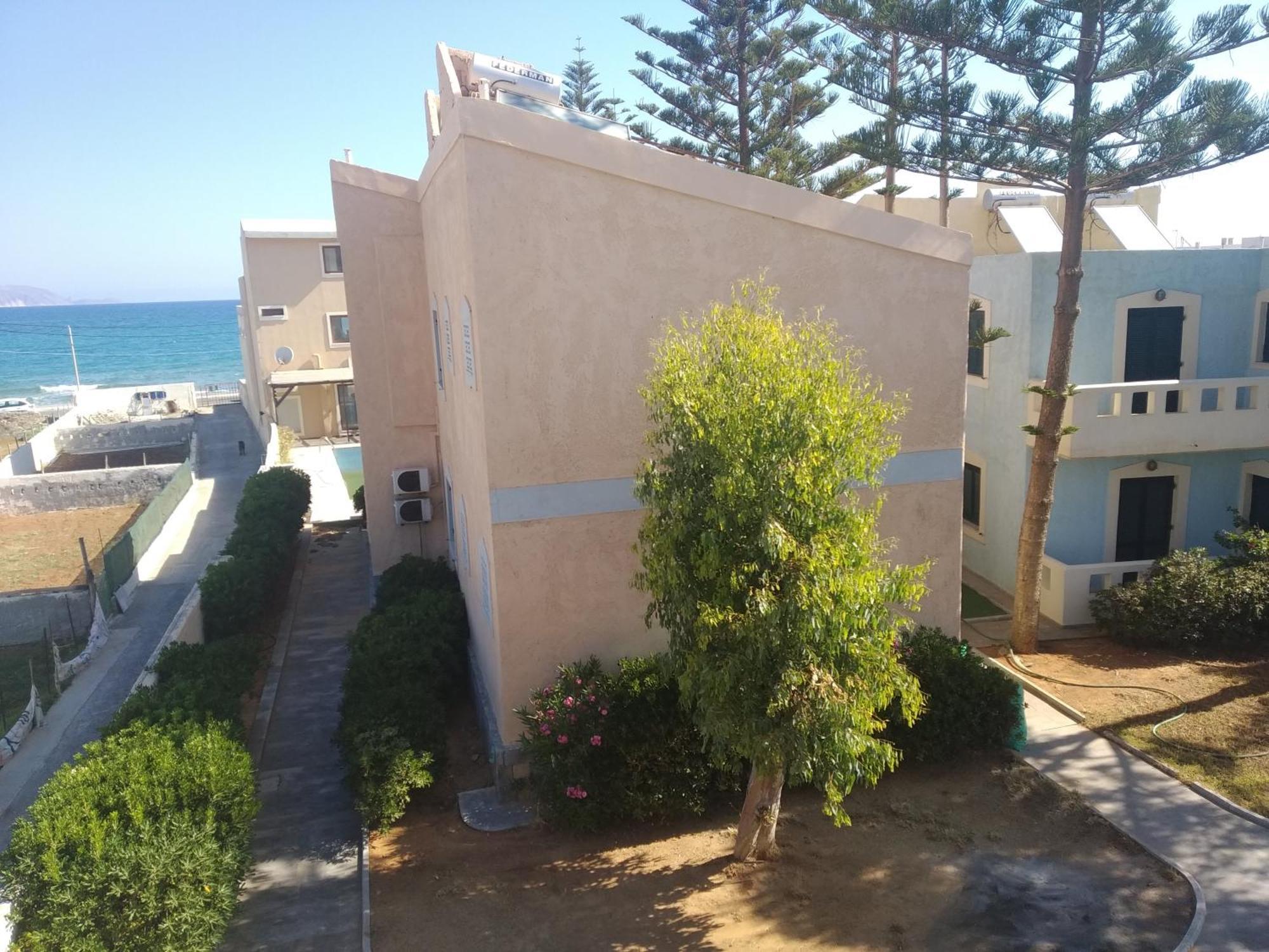 Aparthotel Niros Beachfront Kokkini Hani
