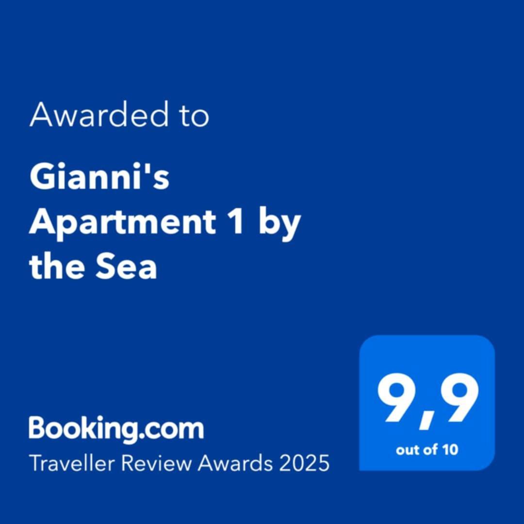 Gianni's 1 By The Sea Apartment *