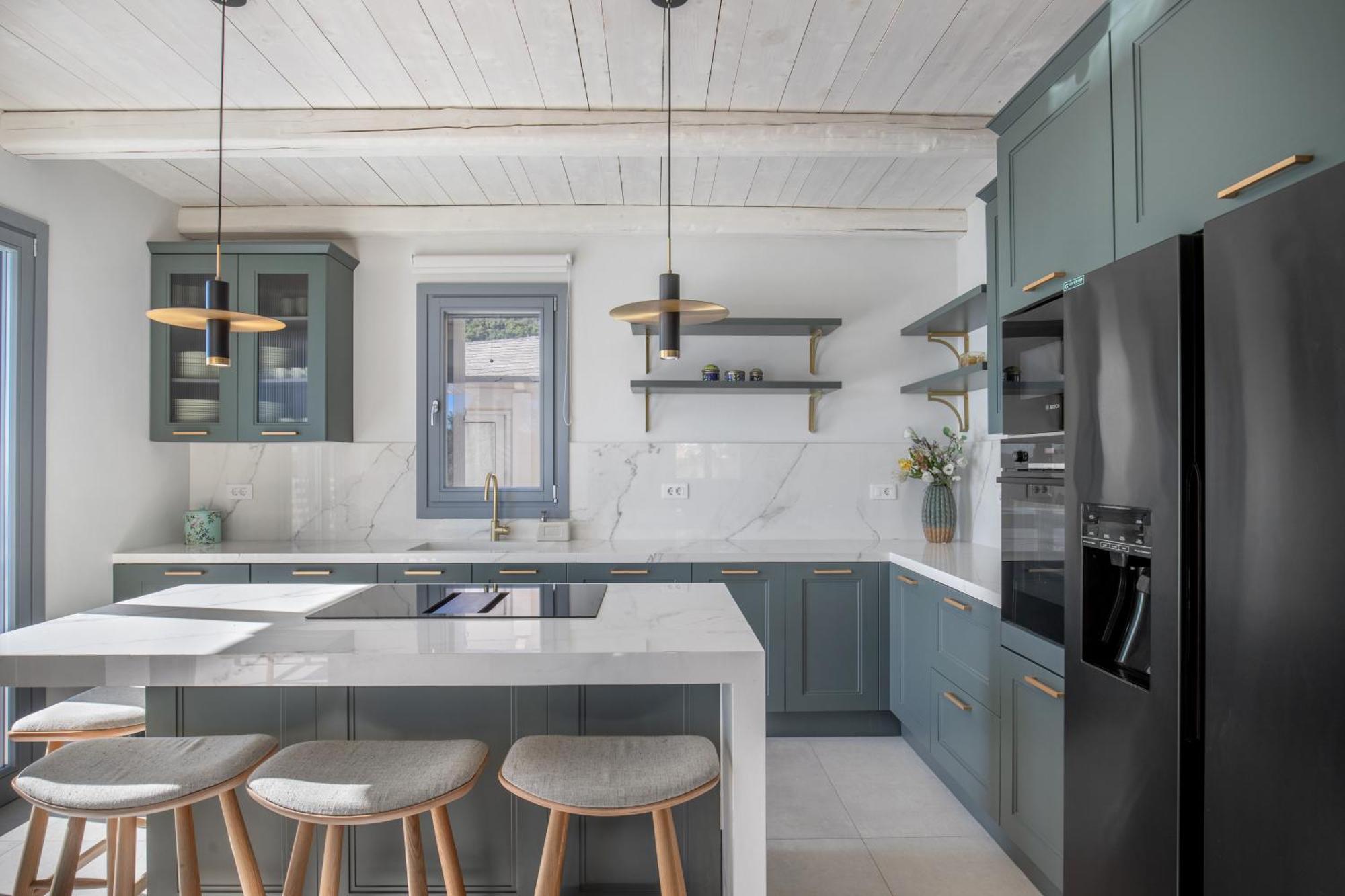 Urania Luxury Rhea Villa