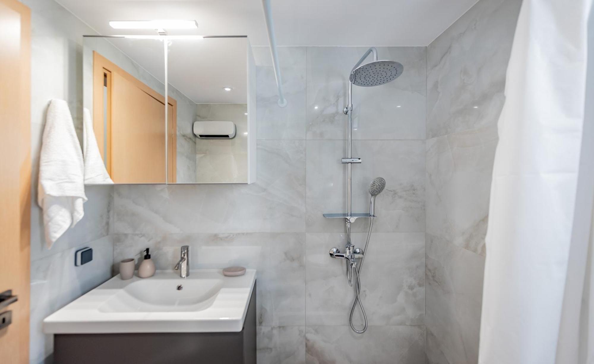 Iliada Luxury Sea View Apartment Asgourou