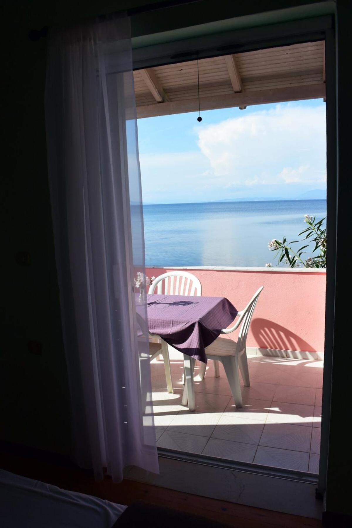 Holiday home Diana Beachfront Vacation Kato Spilaion