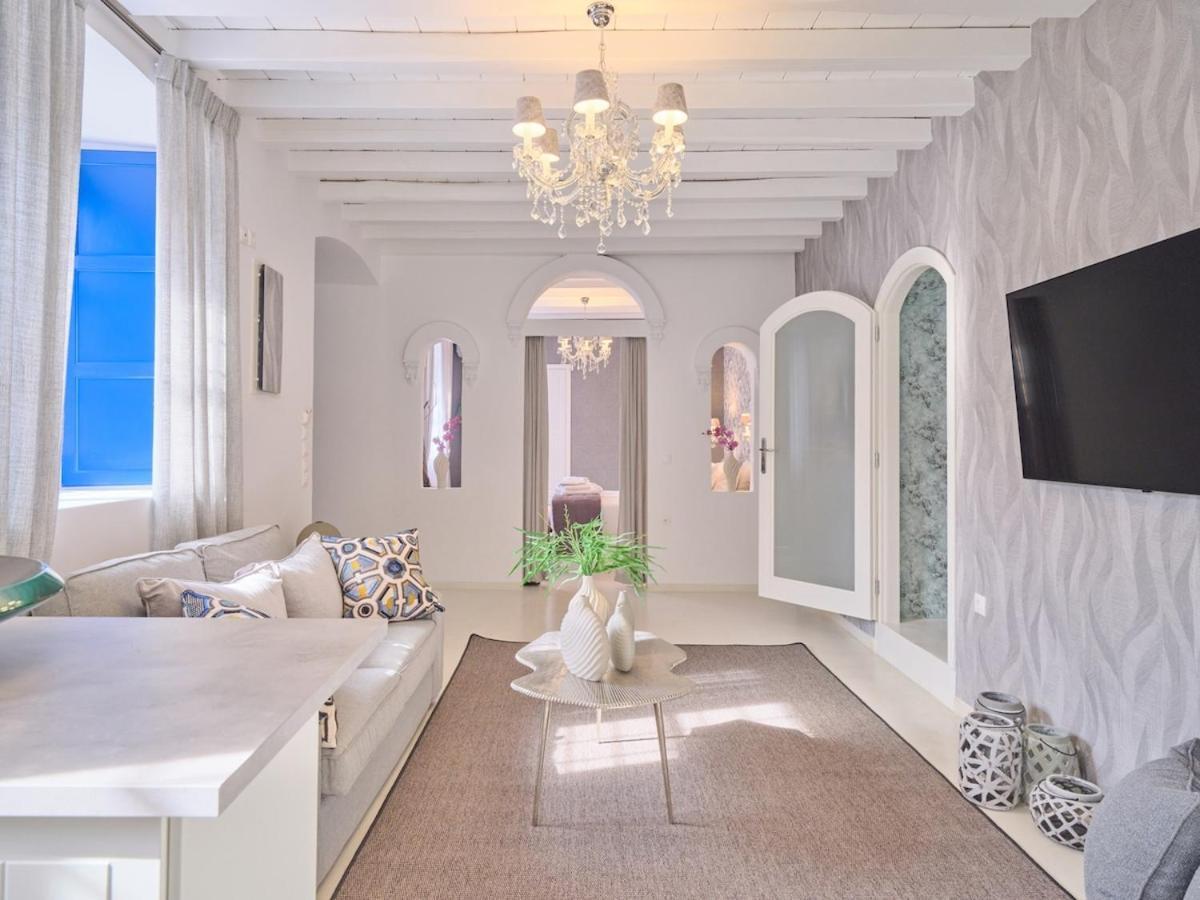 Luxurious Vasiliki Villa